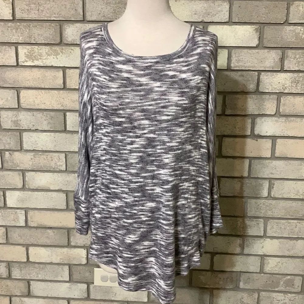 3for$20 blouse medium  - Picture 1 of 5